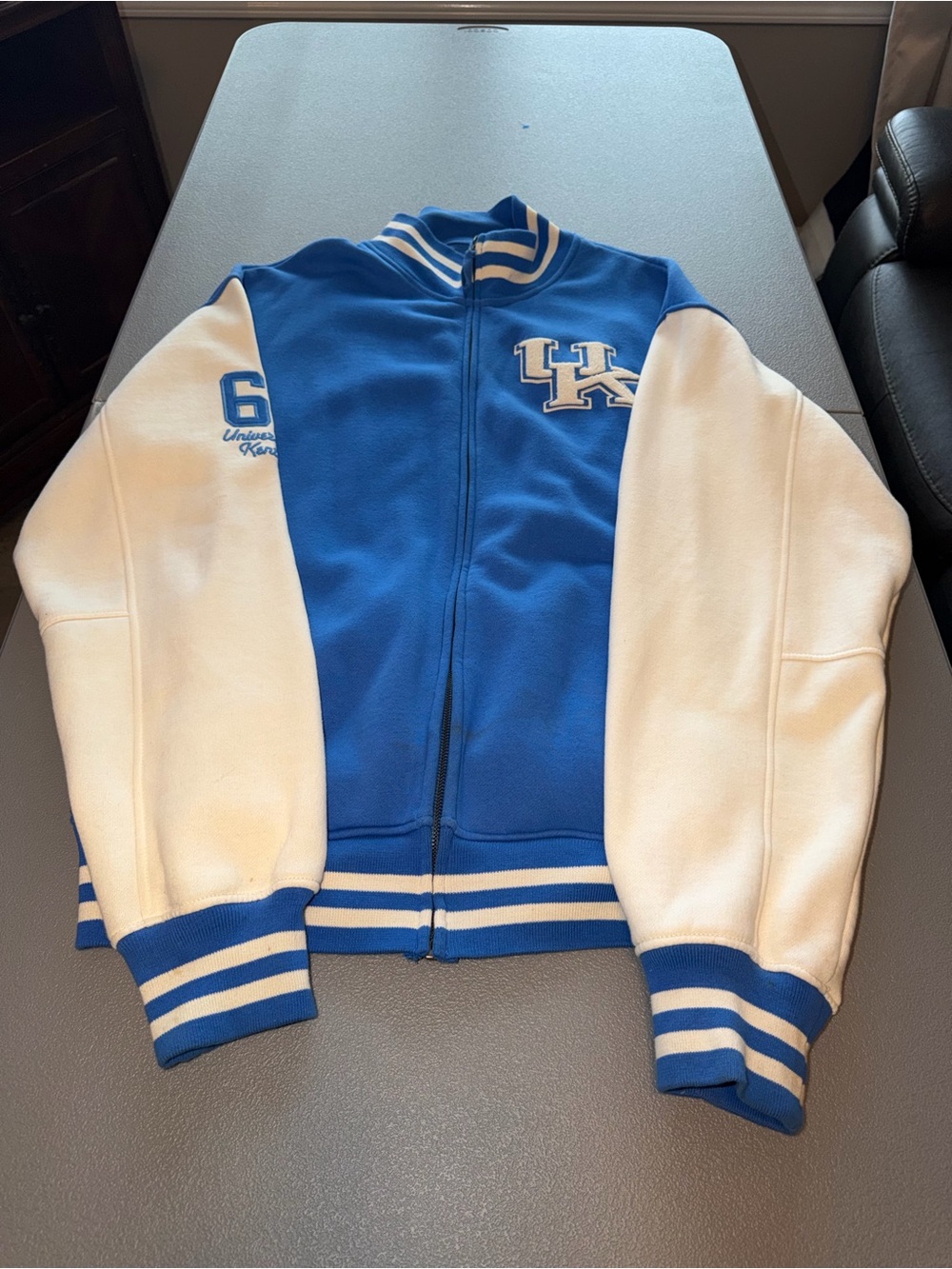 Colosseum Athletics men’s Blue and White Varsity Jacket with UK Patch size 2XL